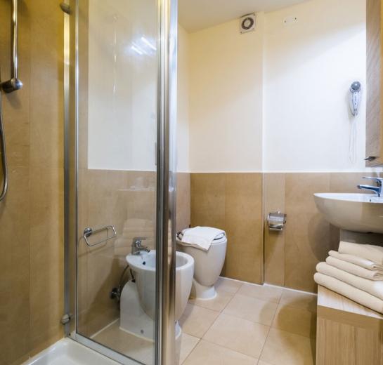 canadoclub en comfort-room-tuscany-hotel 012
