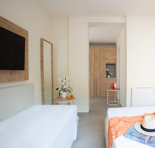 canadoclub en comfort-room-tuscany-hotel 009