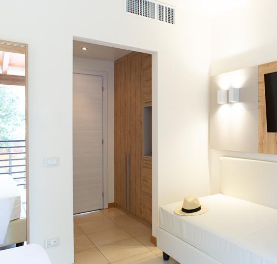 canadoclub en comfort-room-tuscany-hotel 008